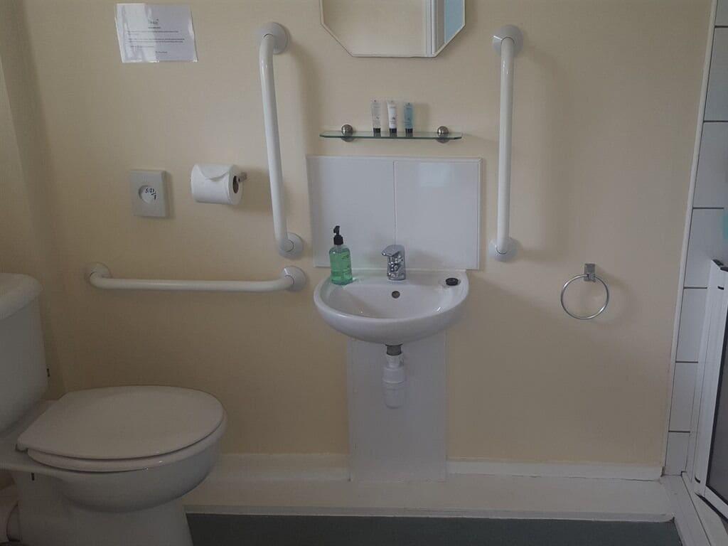 Inn The Village 3*