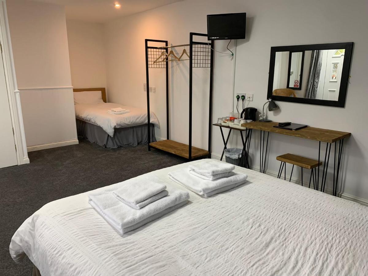 Inn The Village 3*